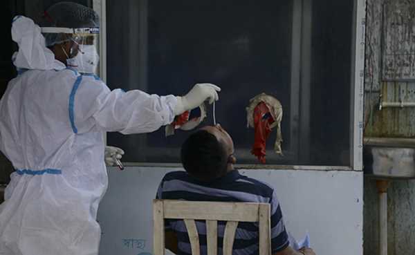 महाराष्ट्र : एक सप्ताह में कोविड संक्रमित हुए 30 से अधिक मंत्री और सांसद